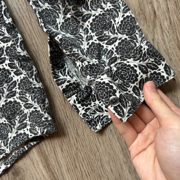 Boden Paula Popover Button Down Top Size 10 - Picture 3 of 6